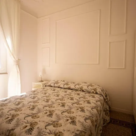 Italia121 Apartment